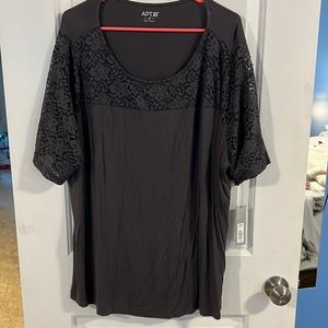 Apt 9 Gray Lace Tshirt